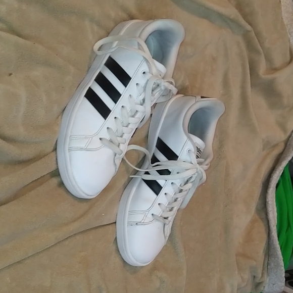 Men's shoes
